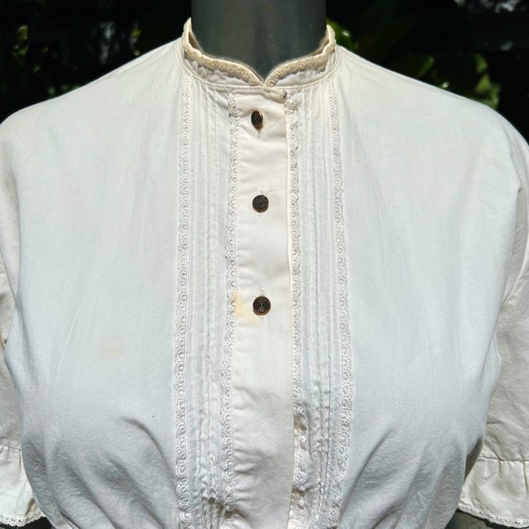 1960s Folky Cropped Cotton Dirndl Blouse - Picture 3 of 4